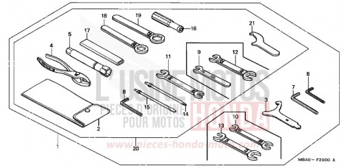 OUTILS VT750C21 de 2001